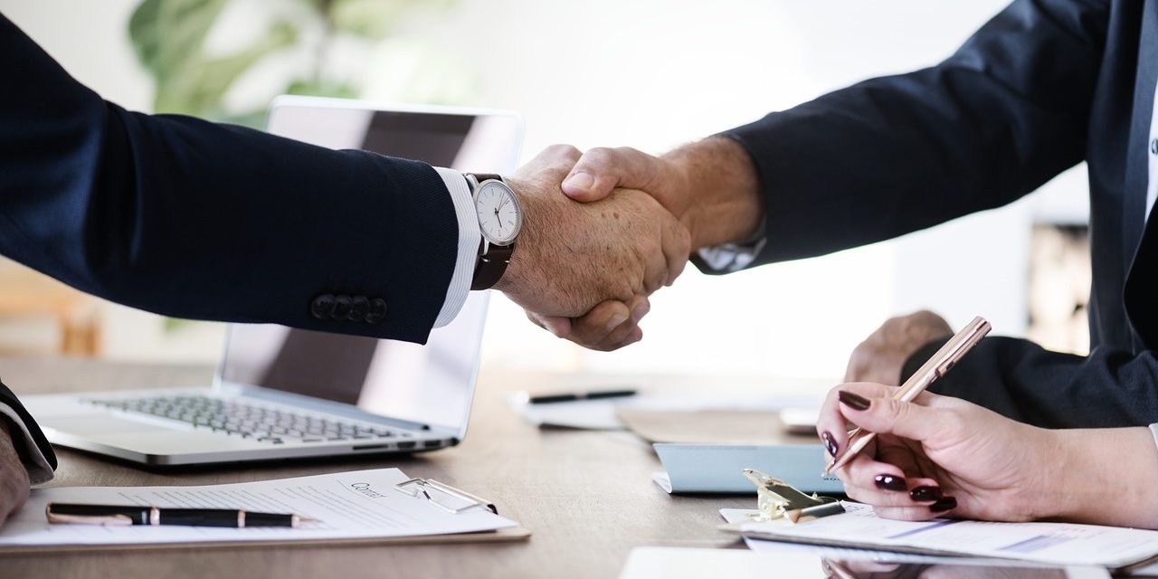 ¿Cómo elegir el tipo de contrato adecuado al contratar personal? 